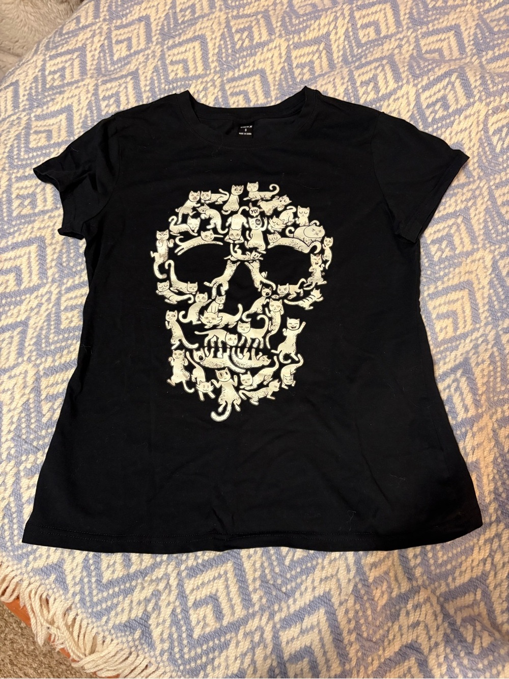 SHEIN Black Crewneck Tee